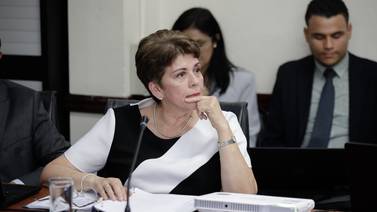 Sindicato judicial denuncia penalmente a contralora Marta Acosta por ajuste de pluses salariales