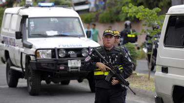 Costa Rica sacrifica presupuesto de seguridad para pagar deuda pública