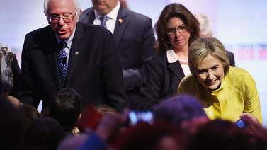 Clinton y Sanders se enfrentan en debate previo a primaria clave en Nueva York