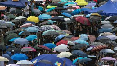 Hong Kong: oposición exige salida del jefe de Gobierno   