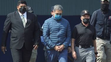 Defensa de expresidente hondureño involucrado en narcotráfico pide anular juicio en Estados Unidos