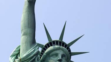 Estatua de la Libertad reabre tras amenaza de bomba de este viernes