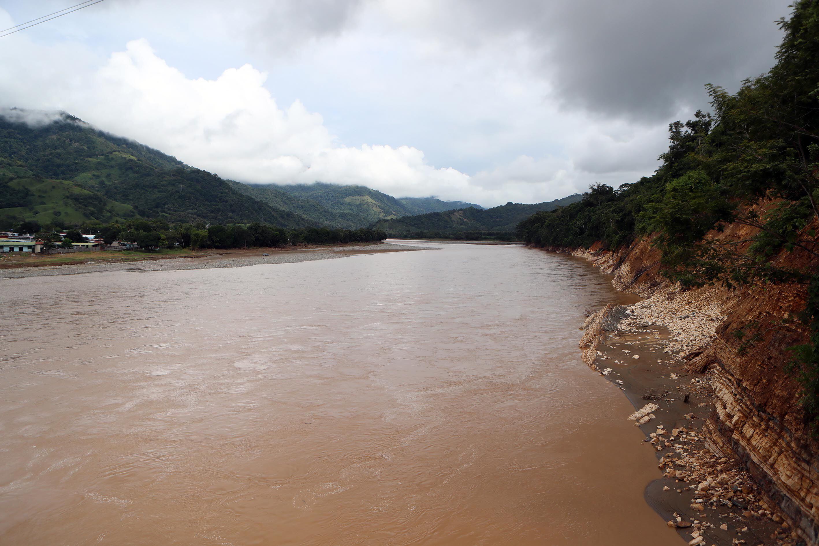 El Río Grande de Térraba es el más extenso y caudaloso de Costa Rica. Foto: Alonso Tenorio.