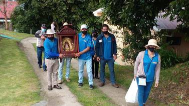 Cartagineses rescatan la tradicional pasada con ‘la Peregrina’