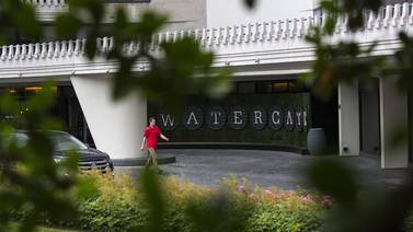 El Hotel Watergate no esconde su pasado