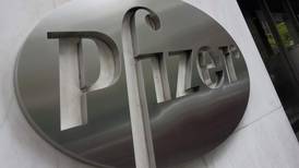 Pfizer anuncia exitoso resultado de su píldora anticovid: así funcionaría