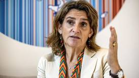 Ministra española rechaza la postura de la OPEP en defender los combustibles fósiles ante la ONU