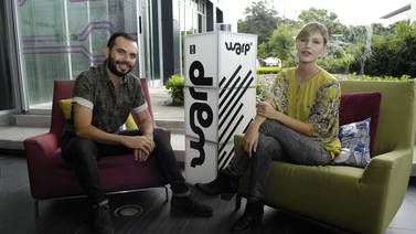 El periodista y músico Alejandro Franco presentó su revista Warp en Costa Rica