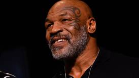 Mike Tyson: autoridades no denunciarán a exboxeador por golpiza en avión