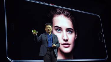 Huawei le apuesta a las ‘selfies’ con sus nuevos modelos P10 y P10 Plus