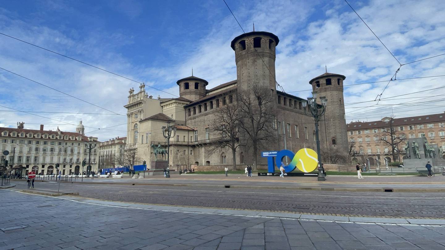 La piazza Castello, en el corazón de Turín, Italia.