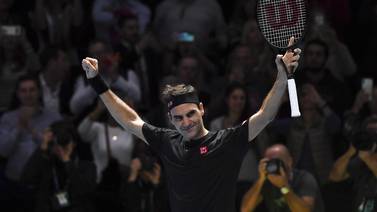 Roger Federer se quita hegemonía de Novak Djokovic y lo elimina del Masters