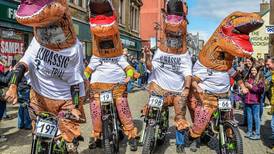 Dinosaurios cautivaron a los mejores pilotos de trial del mundo para competir en Costa Rica