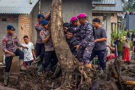 Inundaciones en Indonesia dejan 57 muertos y 22 desaparecidos, según nuevo balance