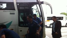 Selección de Honduras partió esta mañana para su país en silencio