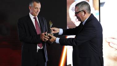 Empresario Javier Quirós fue premiado por ‘El Financiero’