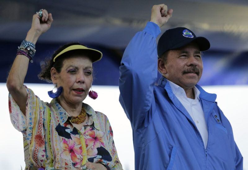 Daniel Ortega, presidente de Nicaragua, y la vicepresidenta, Rosario Murillo, son señalados por diferentes mandatarios de la región por su manera de liderar a la nación centroamericana. FOTO: