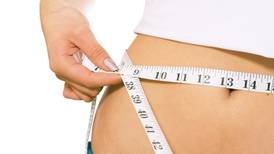 Bajar solo un 5% del peso logra mejoras en la salud de los obesos