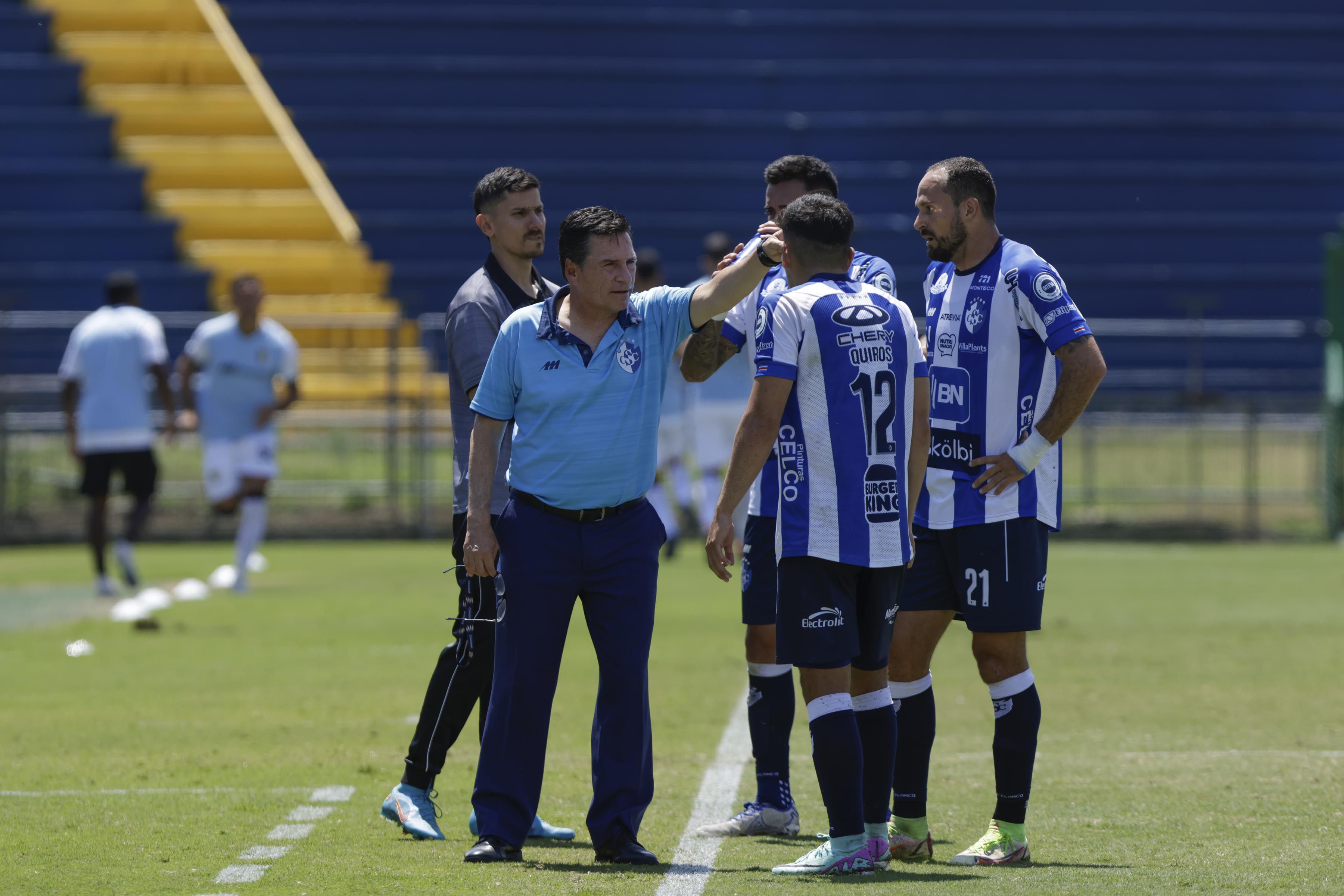 El técnico Mario García llegó al Cartaginés a finales de diciembre del 2023 y no tuvo espacio para realizar pretemporada con los brumosos, de cara al Torneo de Clausura 2024. 