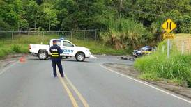 Motociclista extranjero muere tras colisionar contra vehículo en San Carlos