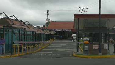 CCSS pierde otro funcionario por covid-19: trabajadora de laboratorio clínico en Hospital de Guápiles se convierte en décima víctima 