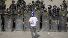 Opositores en Venezuela protestan contra ‘represión’