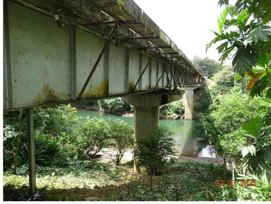 La urgencia de reparar los apoyos del puente ya había sido señalada en otros informes desde hace más de siete años.  Foto: Lanamme.