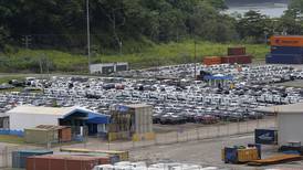 Crisis de contenedores perturba mercados de autos, cartón y materias primas