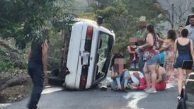 Tragedia familiar: Carro involucrado en atropello de niño en Atenas era conducido por prima que estaba aprendiendo a manejar 