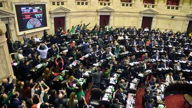 Peronismo primera minoría y fuerte avance ultraderechista en Congreso argentino