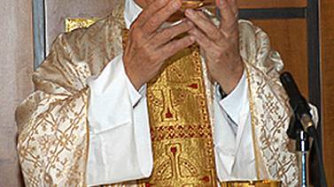 Papa Francisco concede el  perdón a los  Legionarios de Cristo