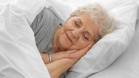 ¿Cómo saber cuándo un adulto mayor duerme lo necesario?