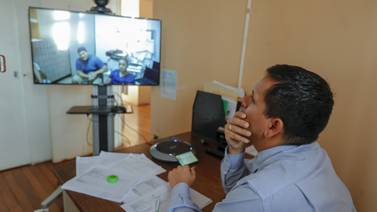 Pacientes de CCSS reciben atención virtual de médicos especialistas sin necesidad de ‘intermediarios’