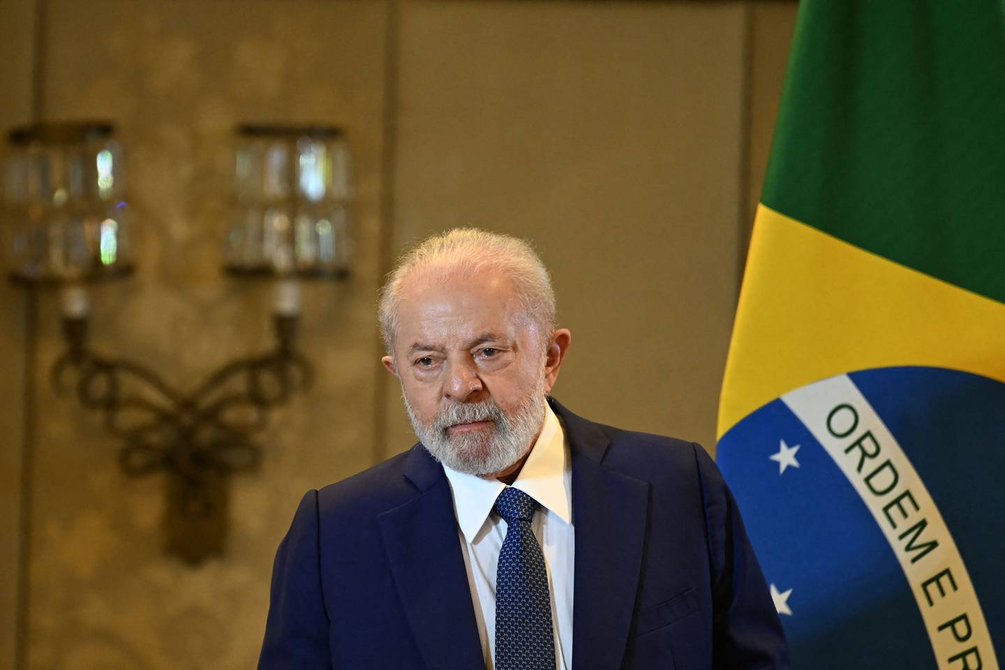 El veterano izquierdista Luiz Inácio Lula da Silva reunirá a las autoridades del país en la sede del Congreso para "recordar el intento de golpe de Estado" que sufrió hace un año.