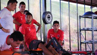 Jóvenes de Alajuelense pelearán por un cupo en equipo plagado de jugadores experimentados