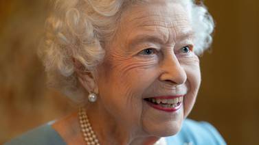 Reina Isabel II sufrió y se desesperó por el divorcio público de sus hijos 
