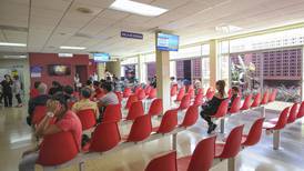 Hospital de Puntarenas duplica jornadas en cirugía para atender rezagos que dejó la huelga 