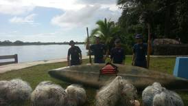 Guardacostas decomisan redes usadas para pesca ilegal en el Caribe norte