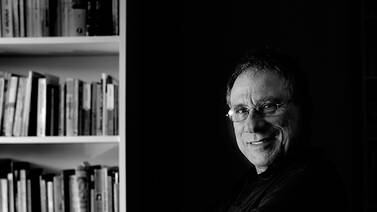 Entrevista con el escritor Rafael Ángel Herra sobre su último libro, 'Artefactos'