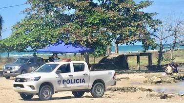 De siete balazos matan a hombre que se bañaba en playa Piuta, Limón