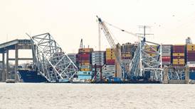 Despejar escombros para reabrir el puerto de Baltimore resulta una tarea ‘compleja’