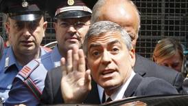 George Clooney irradia frescura en el estrado de los testigos