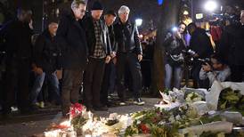 Bono escribió una canción en homenaje a las víctimas de París