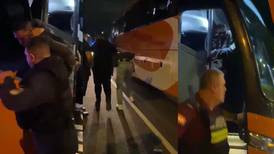 Chofer herido por arma blanca en fallido atraco a bus de ruta a San Ramón