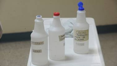 Ticos son víctimas de sus malas prácticas de desinfección: se disparan intoxicaciones con cloro 