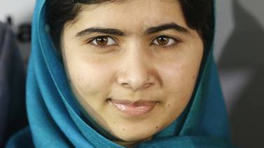 Malala Yousafzai teme por afganas ante llegada al poder de los talibanes