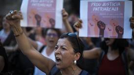 Protestas en España por libertad bajo fianza a condenados por abusos sexuales