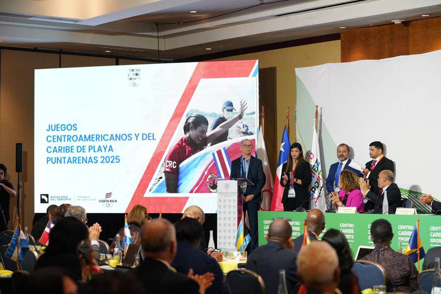 Este fue el momento en el que se le concedió a Costa Rica la sede de los próximos Juegos Centroamericanos y del Caribe de Playa que serán en Puntarenas en 2025.