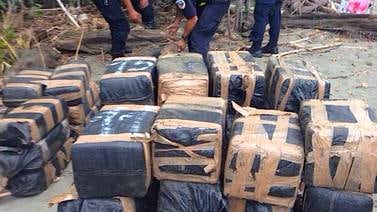 Policías hallan dos toneladas de cocaína en tres operativos