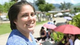Bad Bunny en Costa Rica: Carolina hizo fila 21 horas para cumplir una promesa de amor